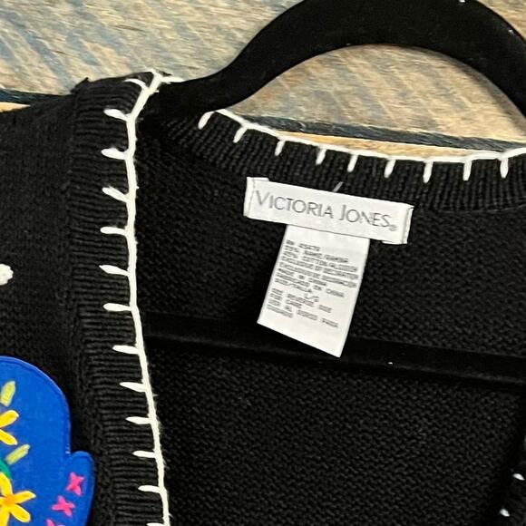 Victoria Jones Black Winter Sweater Vest Size Large - Picture 7 of 7